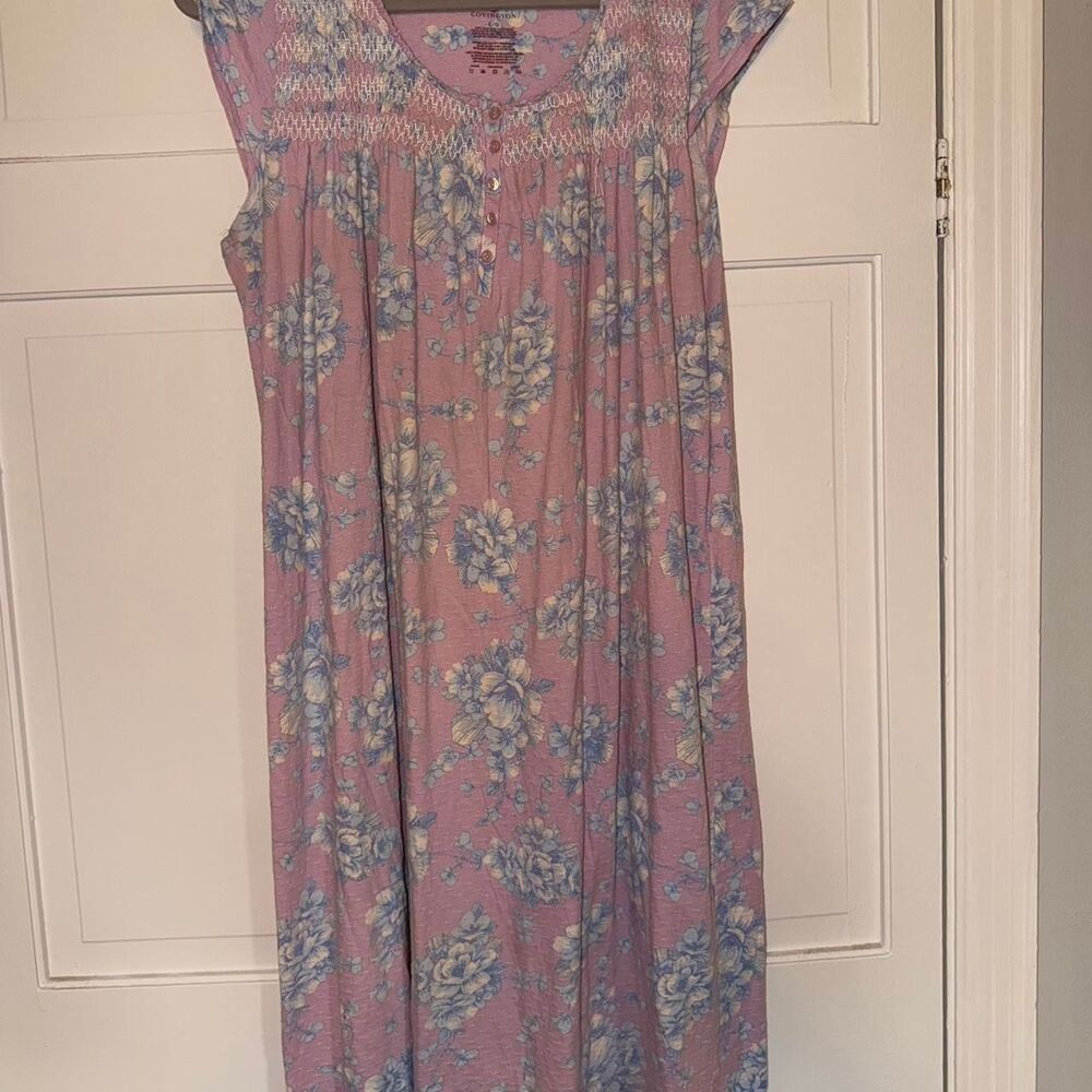 Covington, 100% cotton sleepdress! The cutest floral detailing!